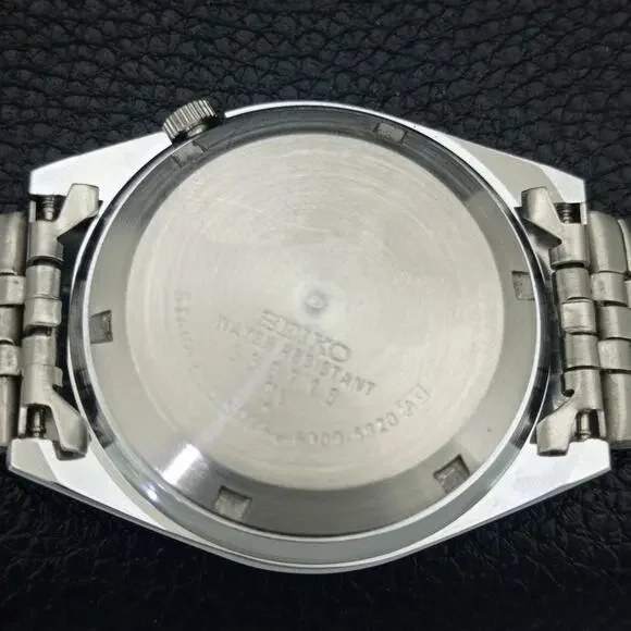 Vintage 1979 Seiko Automatic Mens Silver Watch W/daydate & Black accents - Picture 8 of 9